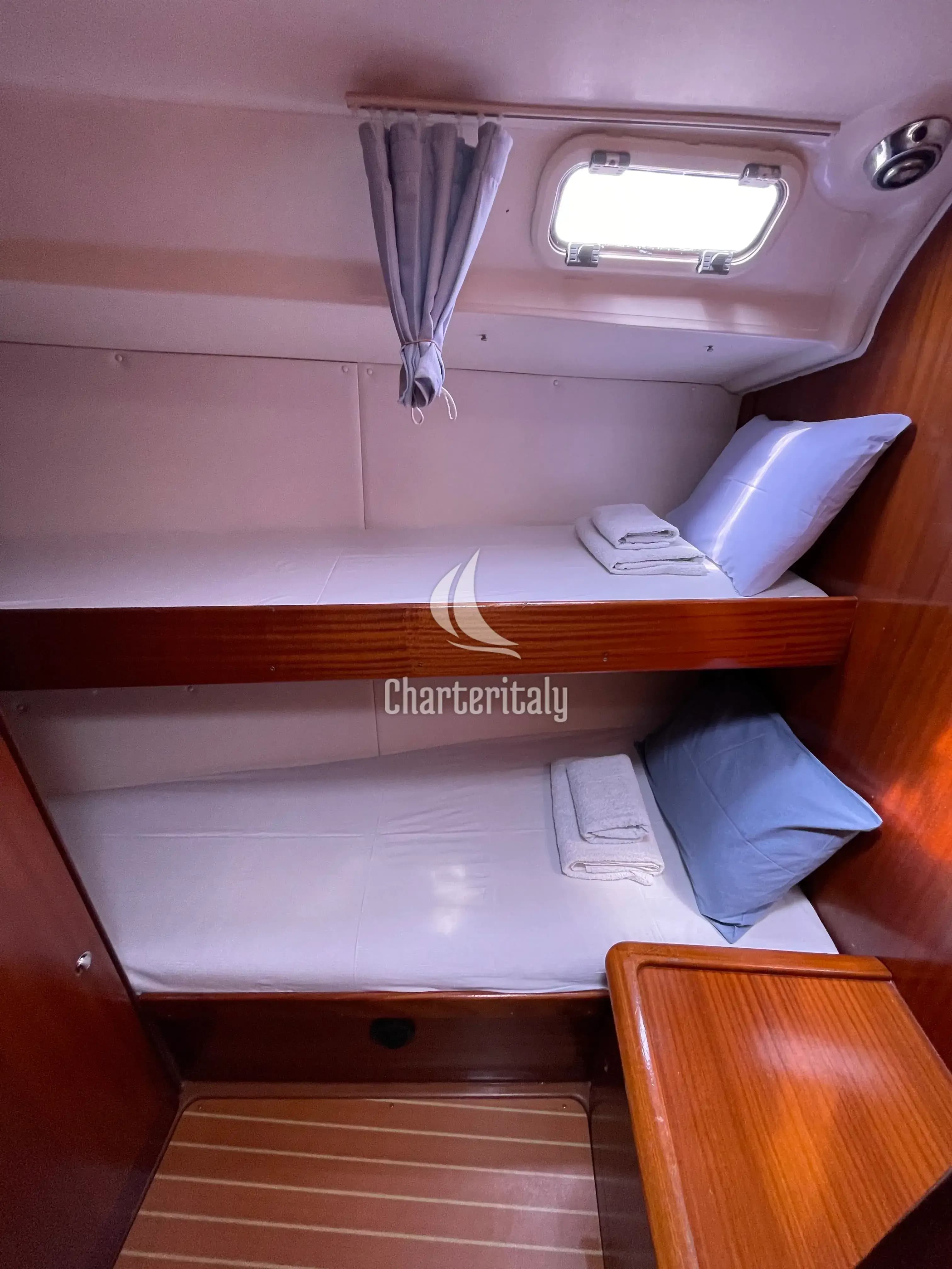 Bavaria 44 - Danai (with Bowthruster ,Solar Panels, New Sails) - 3