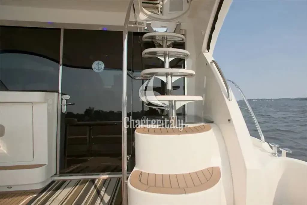 Meridian 541 Sedan - Sea Dancer - 11
