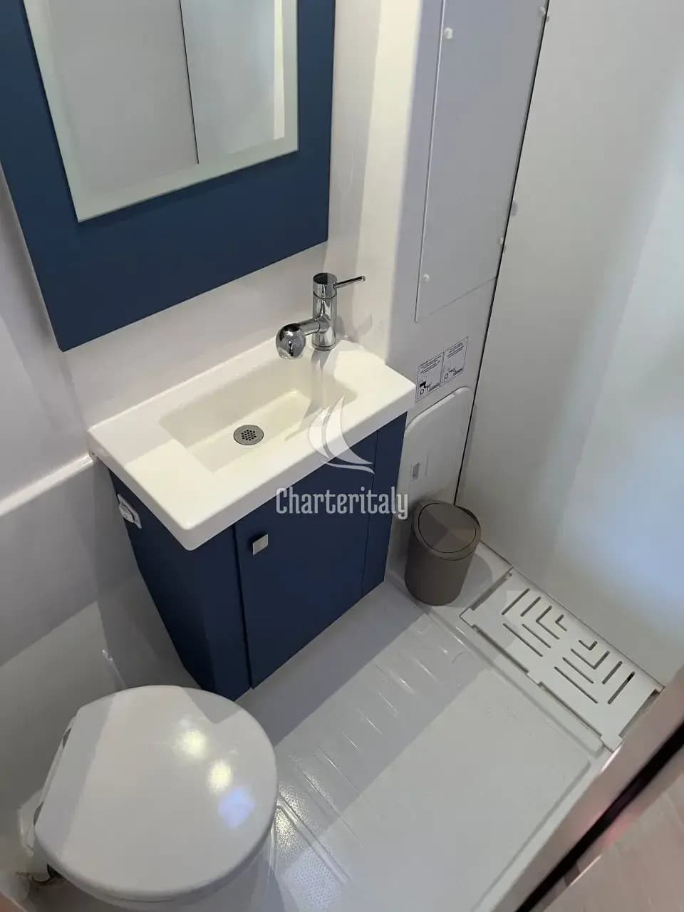 Fountaine Pajot Astrea 42 - 4 + 2 cab. - EL LIBERTAT - 16