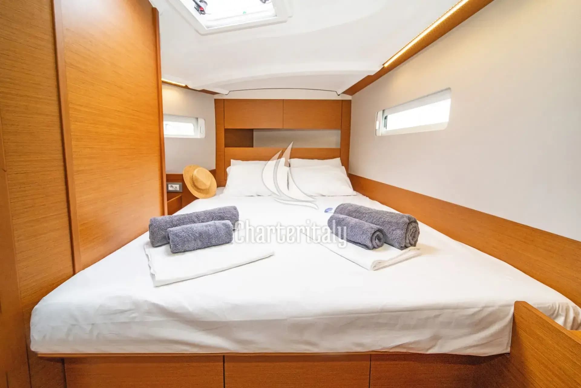 Sun Odyssey 410 - Aella - 2