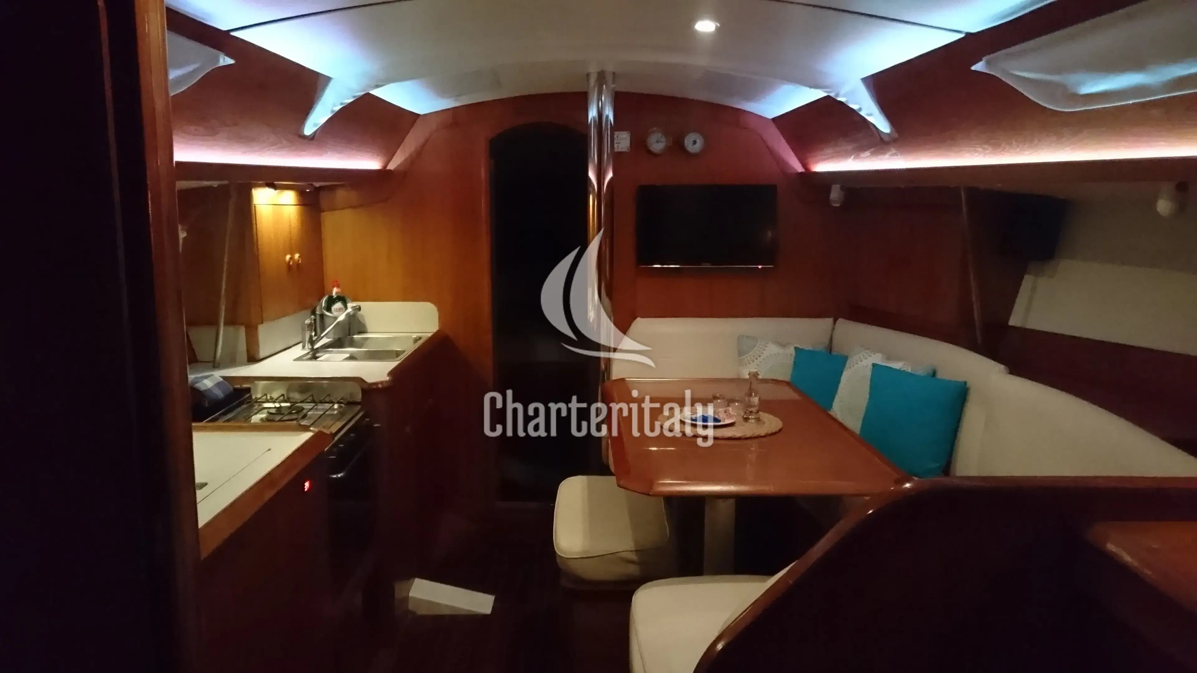 Sun Odyssey 36.2 - Pythagoras (electric head, wind generator) - 4
