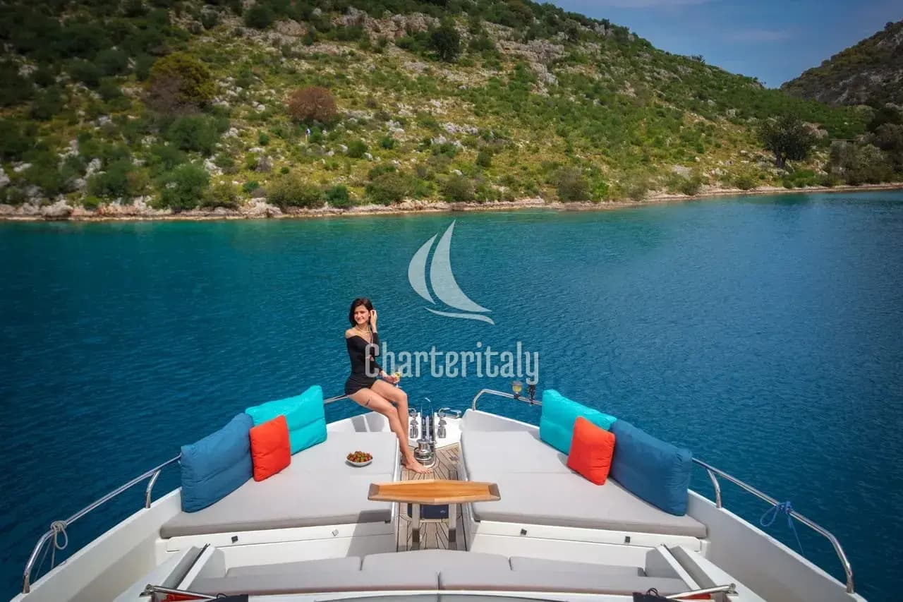 Numarine 62 Flybridge - Journey - 20