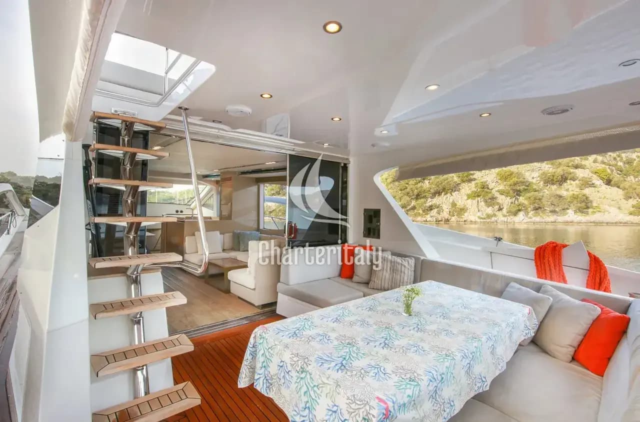 Numarine 62 Flybridge - Journey - 8