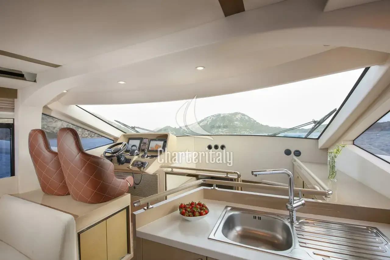 Numarine 62 Flybridge - Journey - 24