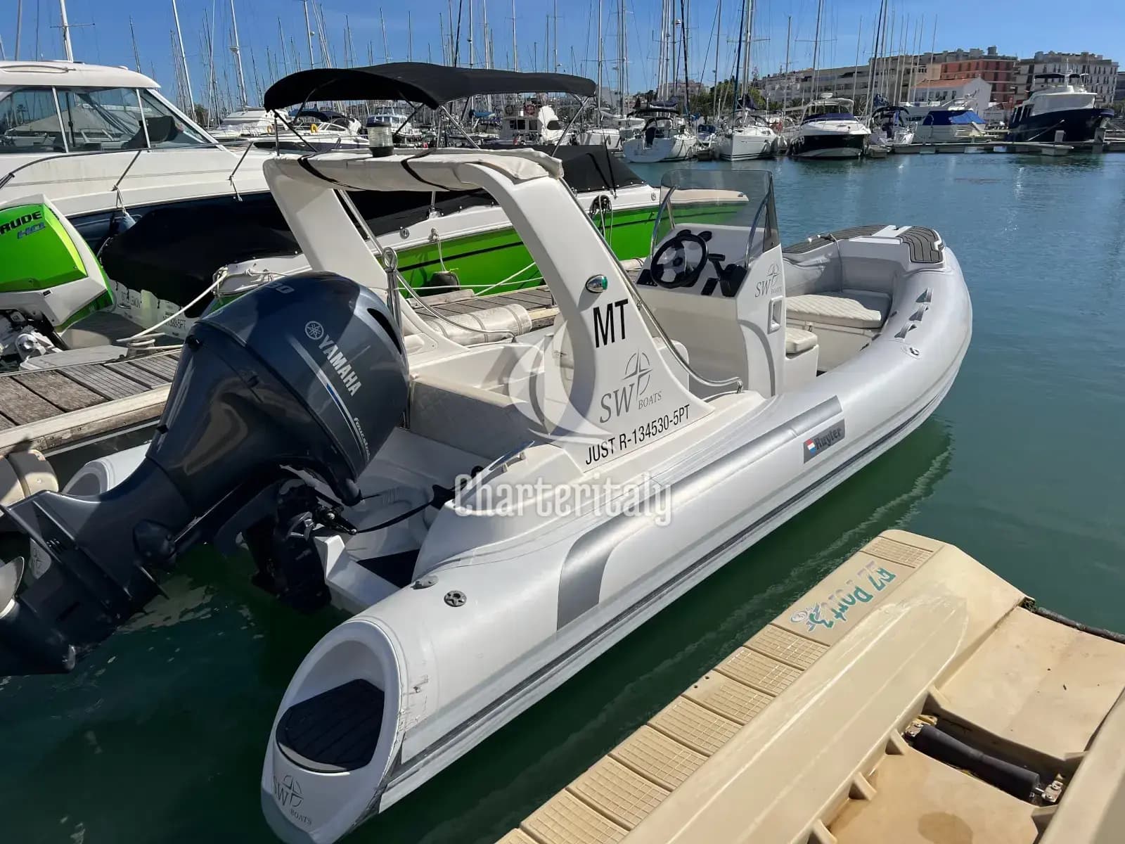 Ruyter 580 - Just R - 1