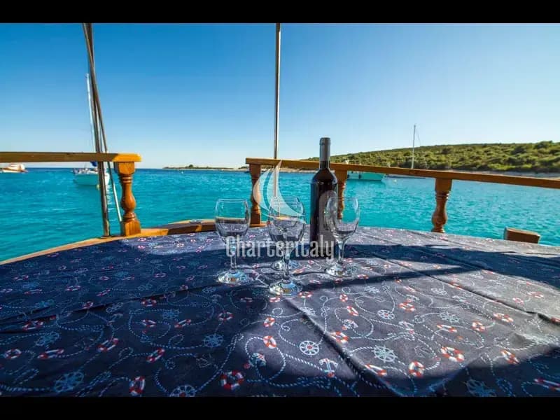 Classic Adria Yacht Luka - LUKA - 8