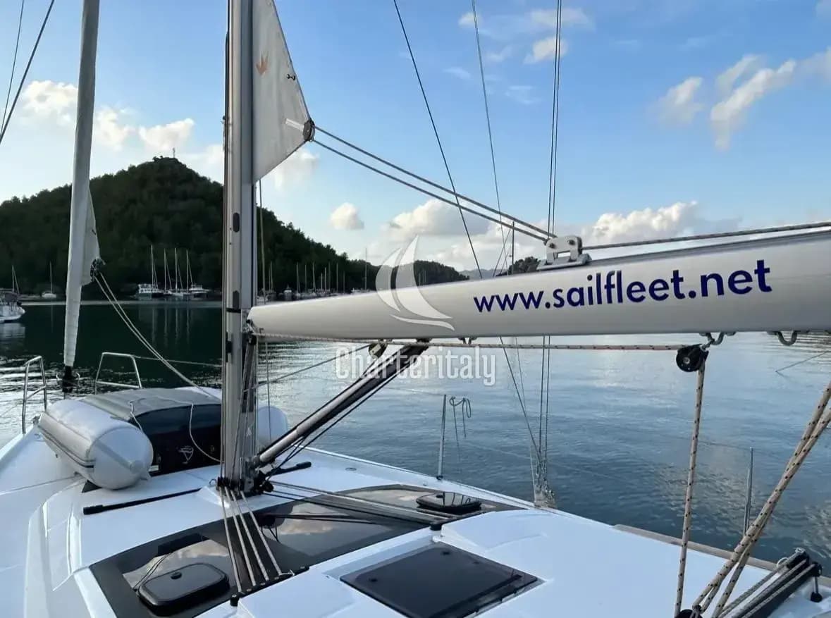 Dufour 390 Grand Large - Sail Corvus - 12