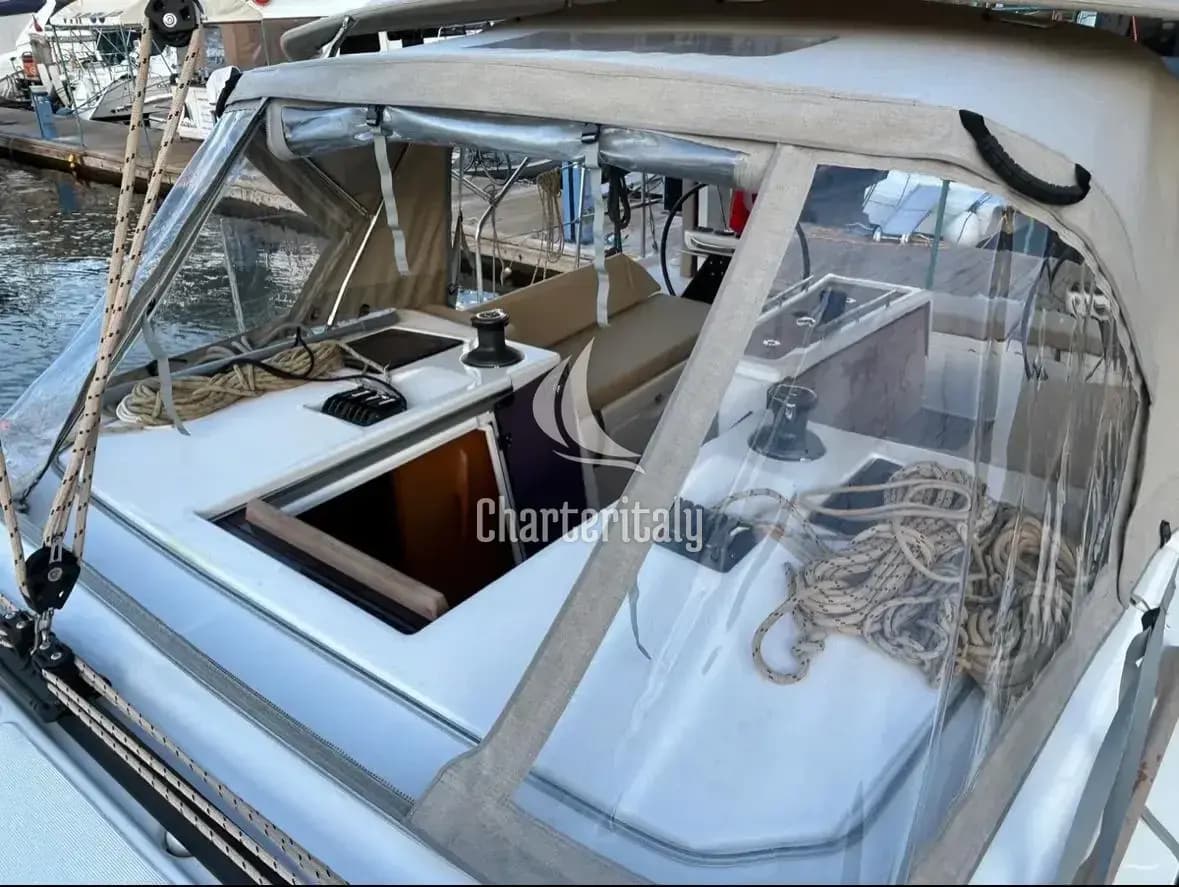 Dufour 390 Grand Large - Sail Corvus - 6