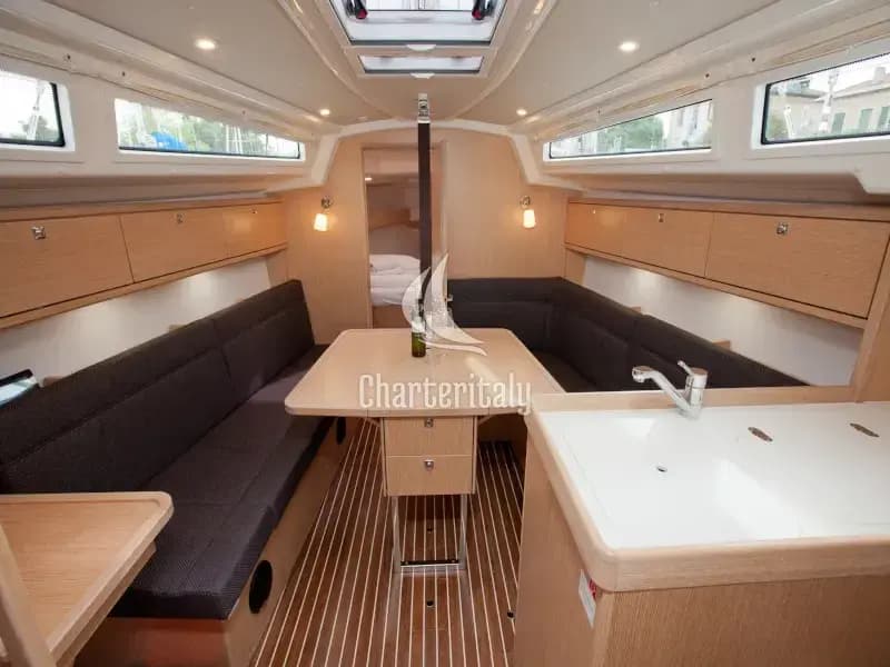 Bavaria Cruiser 34 Style - Aston - 10
