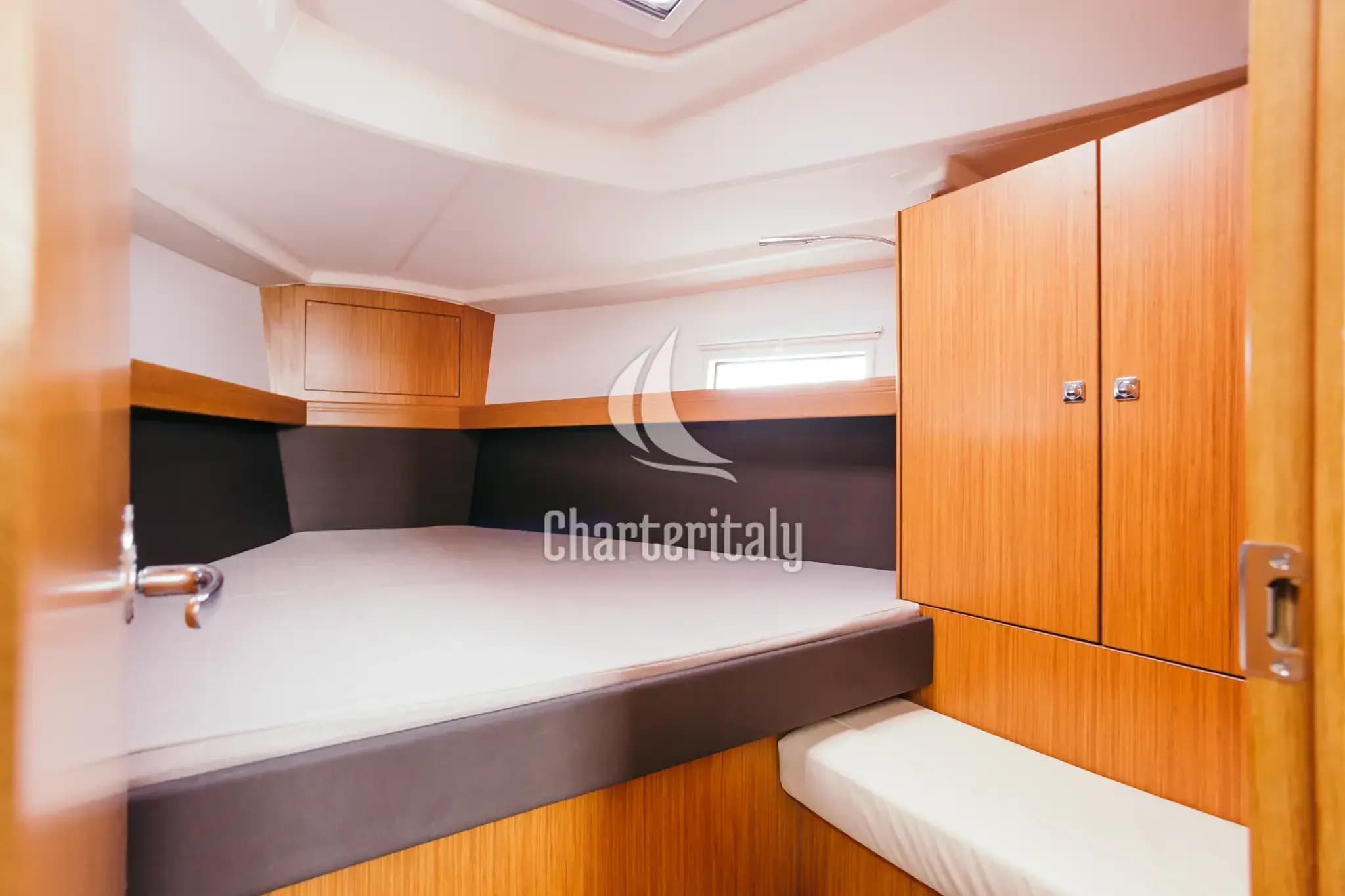 Bavaria Cruiser 37 - Bavaria Cruiser 37 - 4