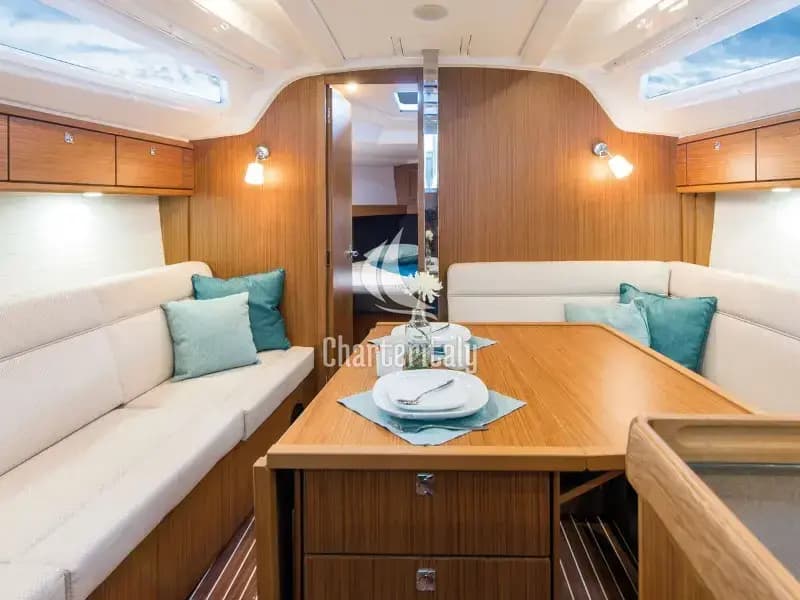 Bavaria Cruiser 37 - Bavaria Cruiser 37 - 9