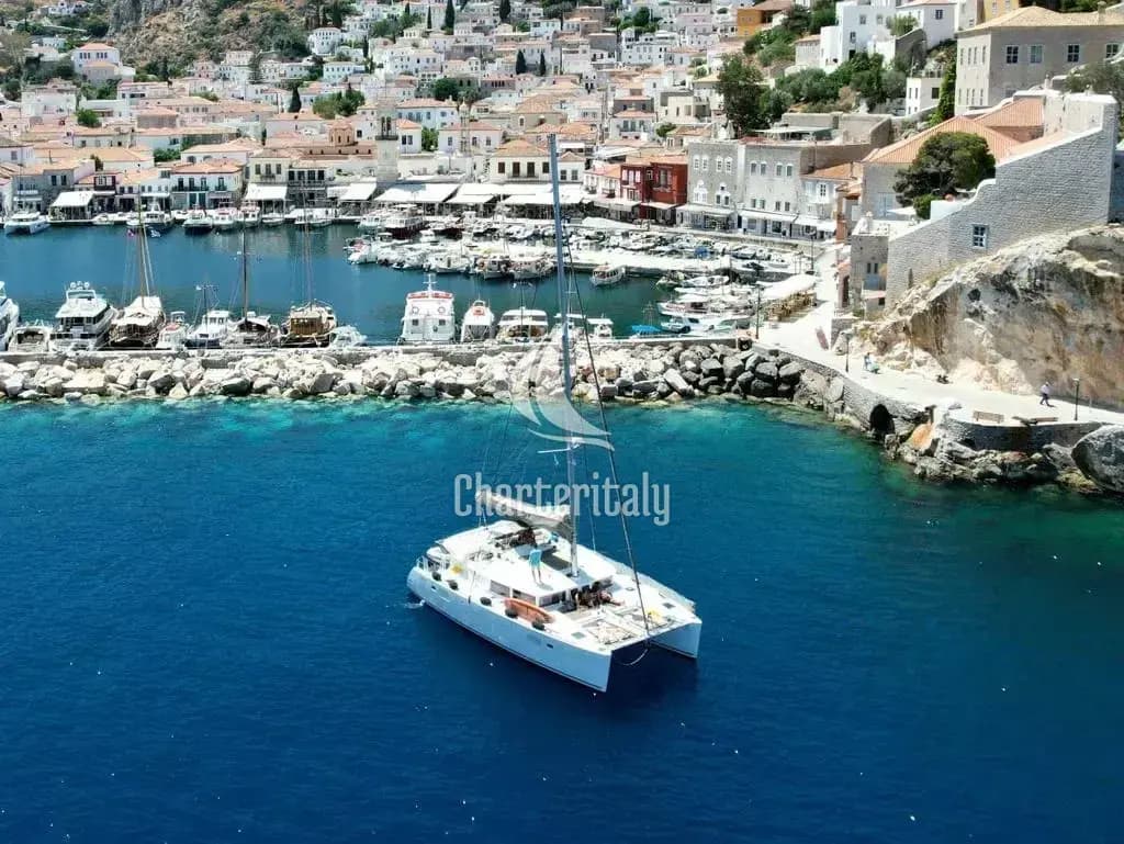 Lagoon 450 Fly - AEROPI  |⛵ VIP, Skippered Only, Watermaker, Generator, AC, BBQ - 9