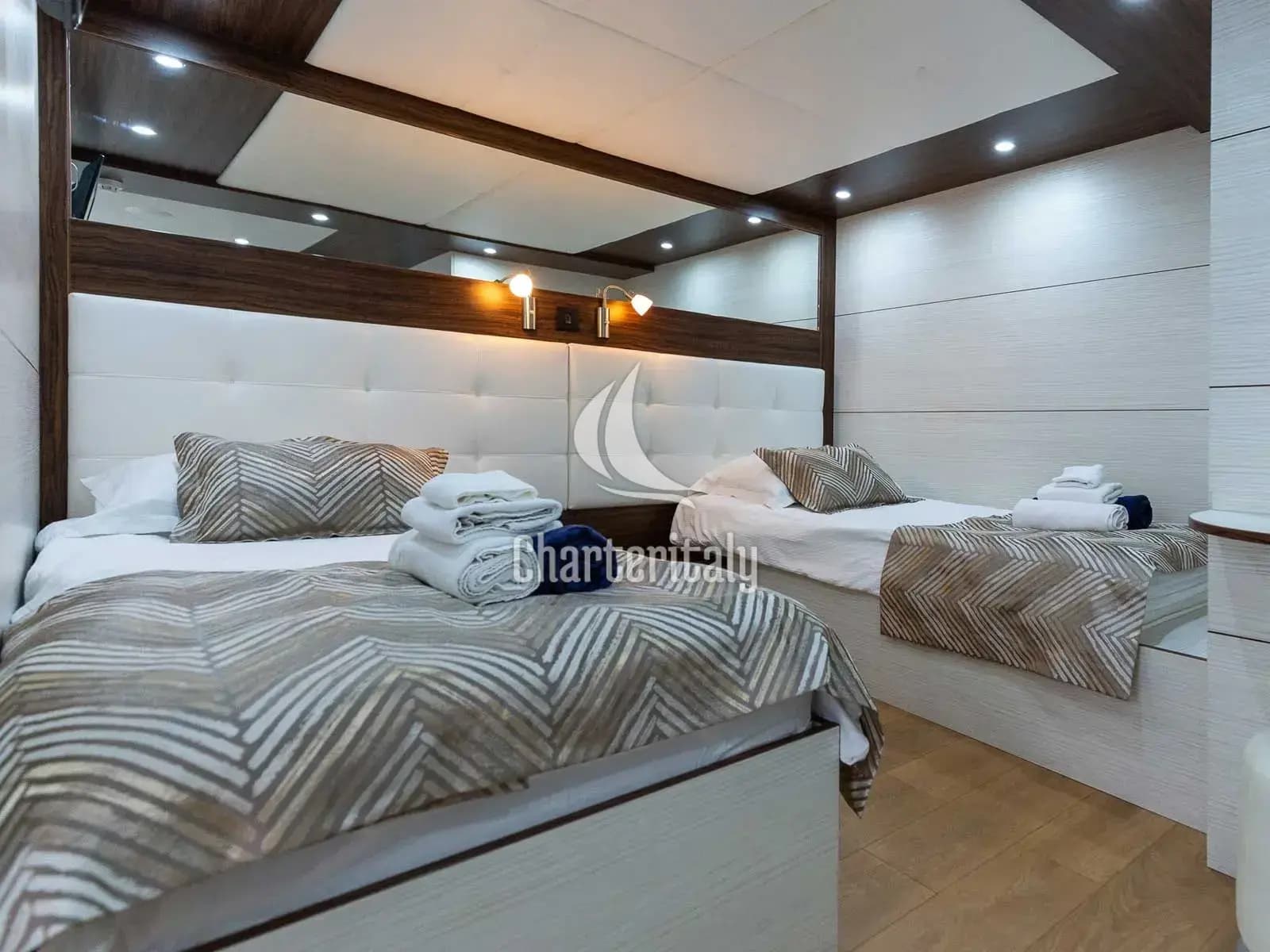 Power Catamaran - MB Adriatic Queen - 26