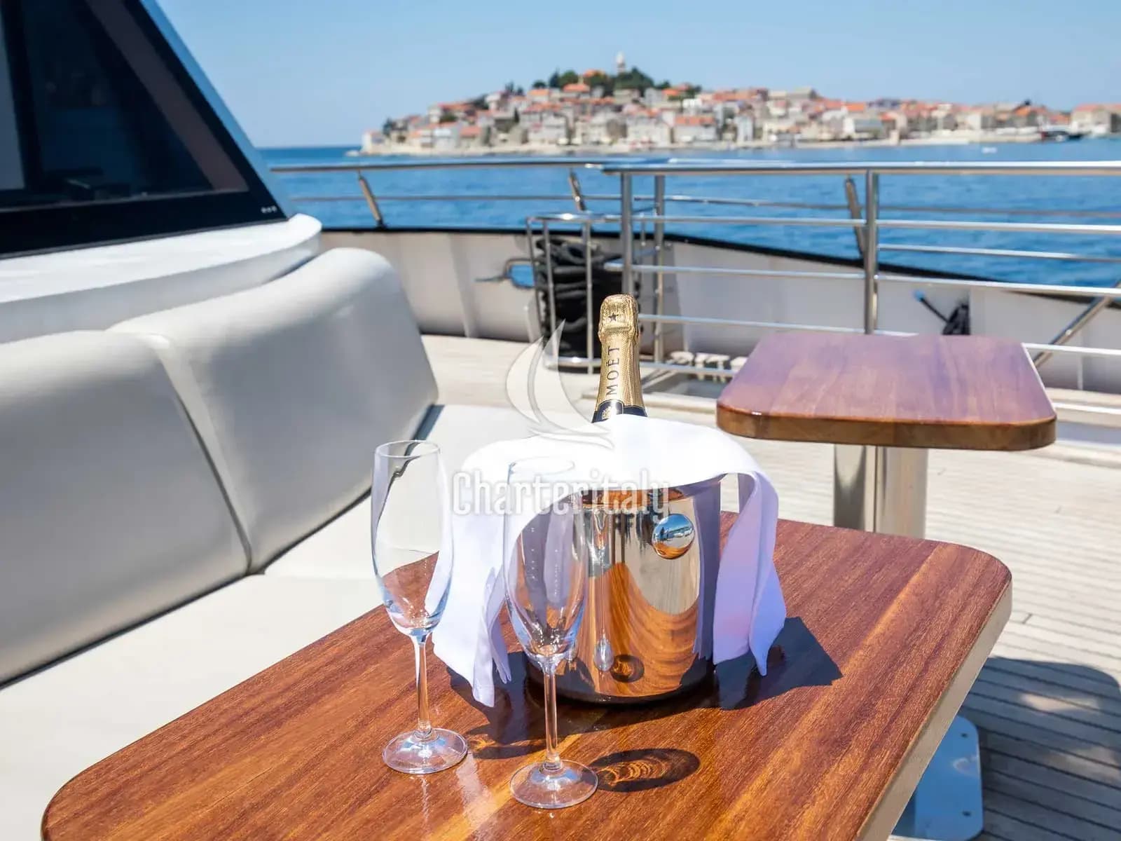 Power Catamaran - MB Adriatic Queen - 16