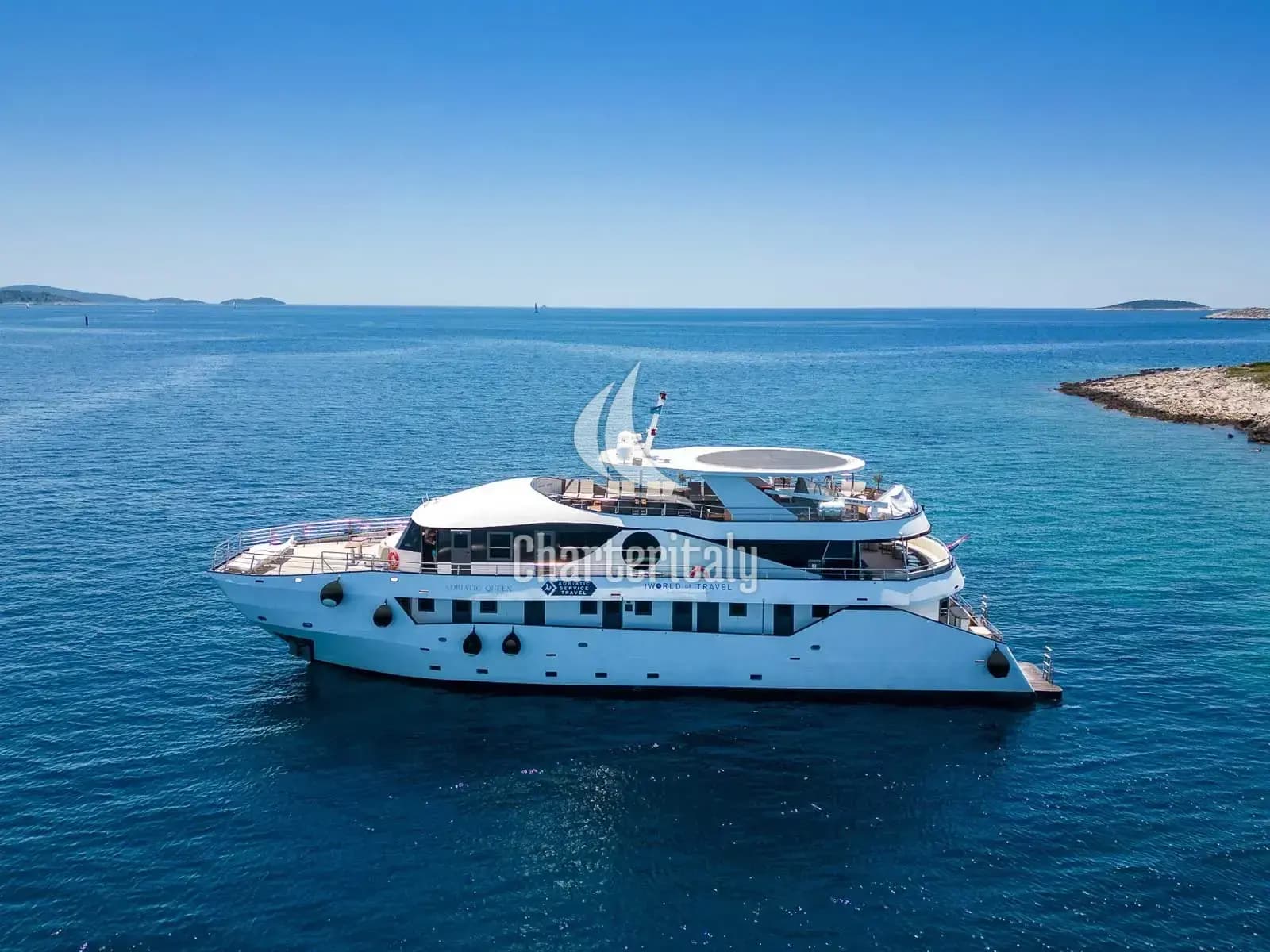 Power Catamaran - MB Adriatic Queen - 1