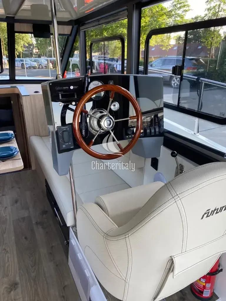 Futura 40 Grand Horizon - Fleesenqueen One - 14