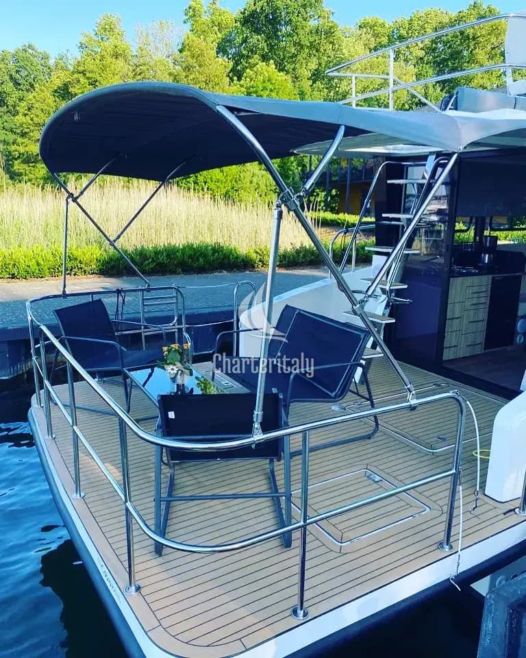 Futura 40 Grand Horizon - Fleesenqueen One - 2