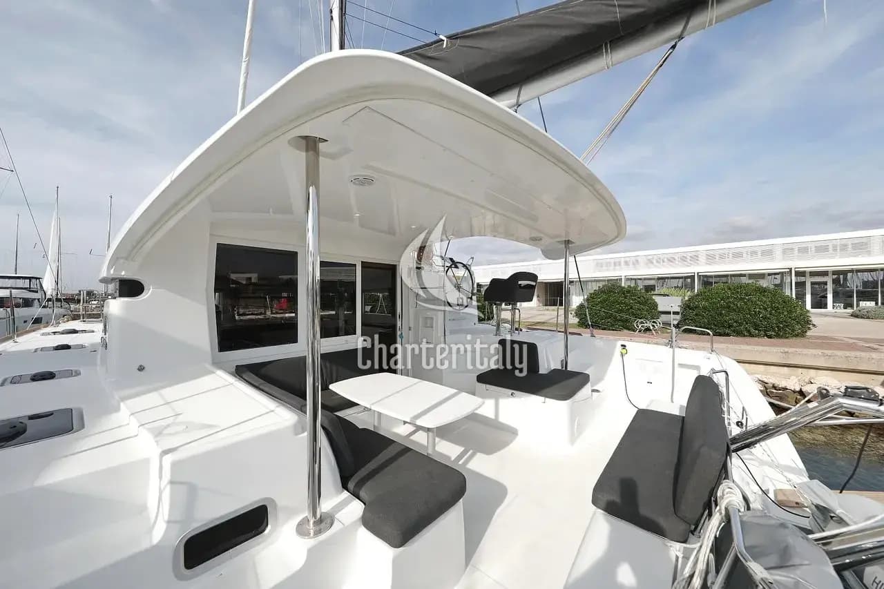Lagoon 40 - 4 + 2 cab - Blue Angel - 7