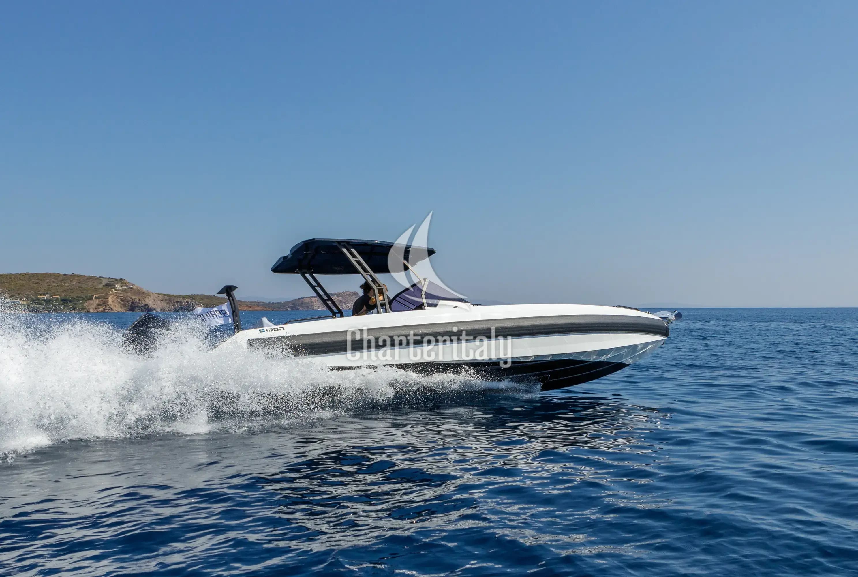 Motorboat - Iron Hawke - 29