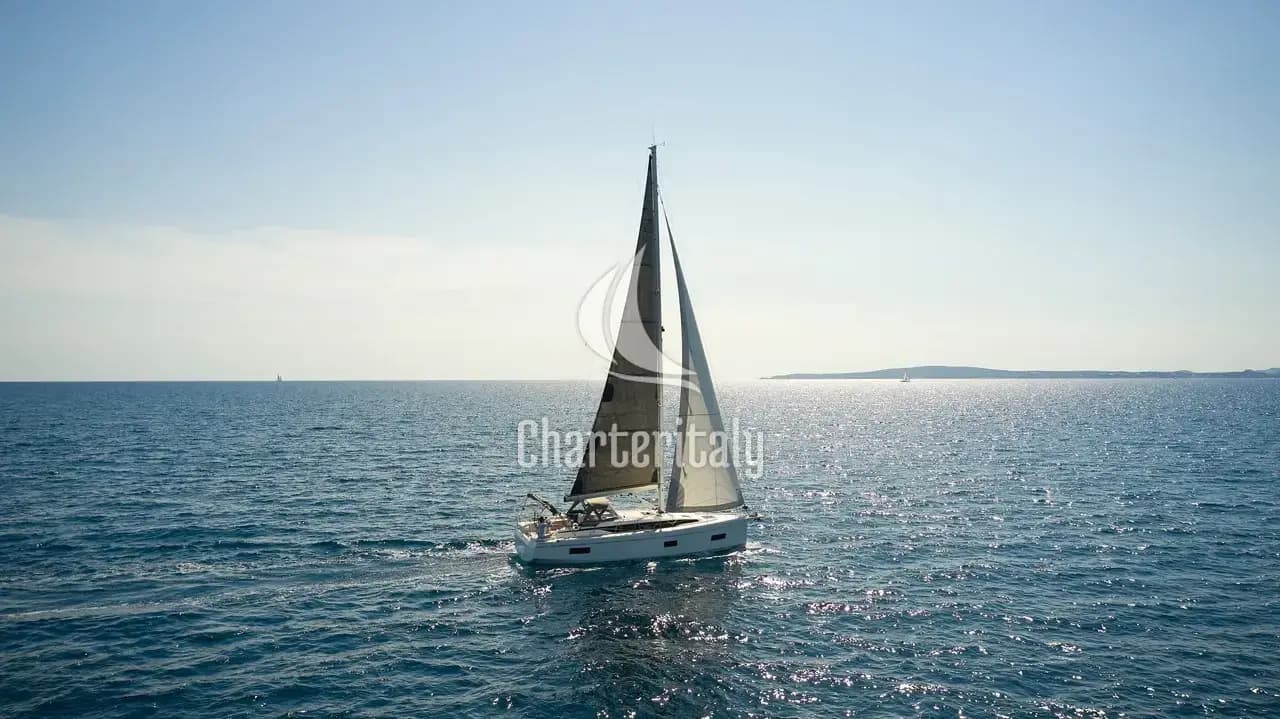 Bavaria C38 - Alioth - 3