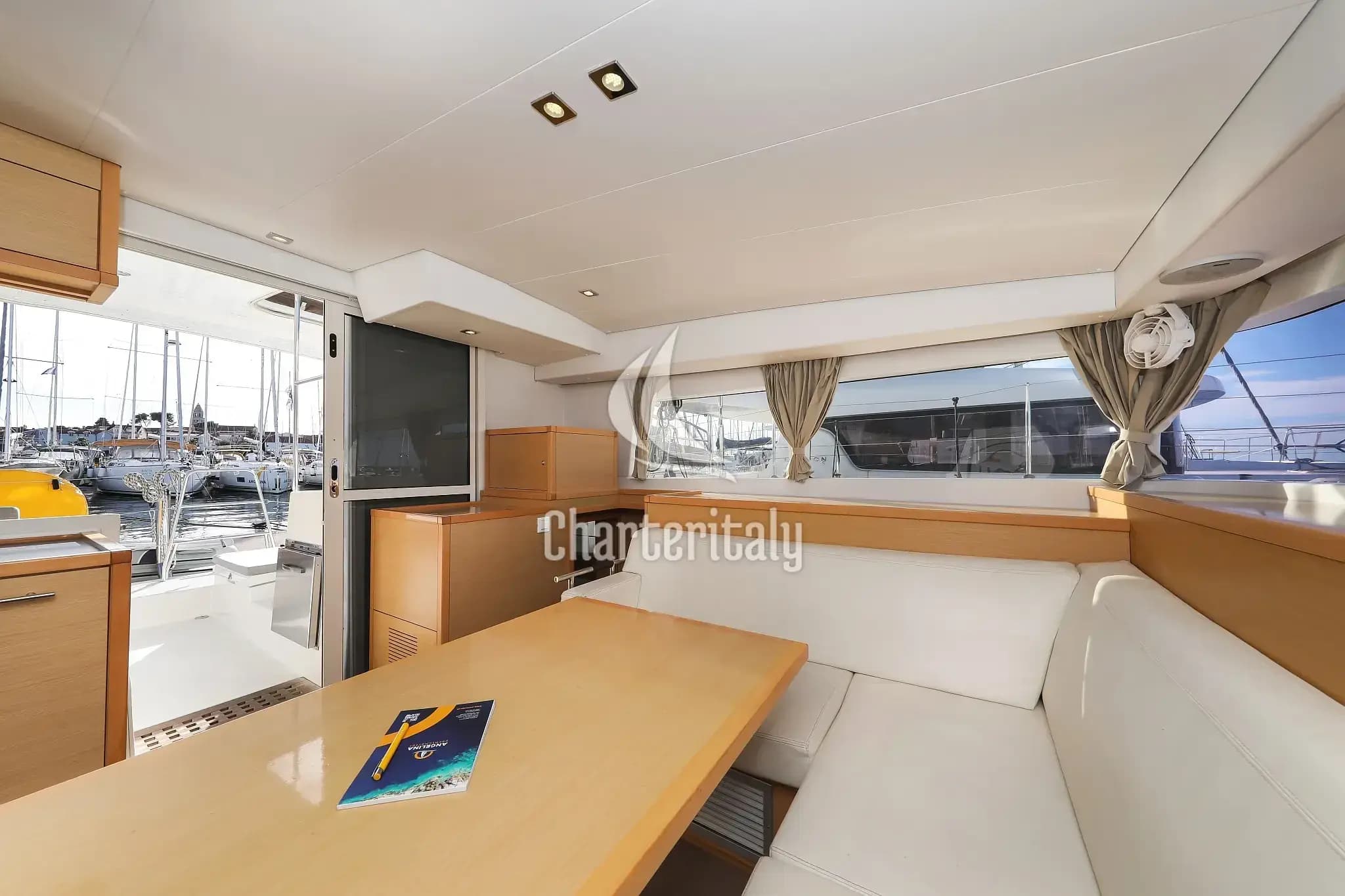 Lagoon 400 S2 - 4 + 2 cab. - First Choice - 14