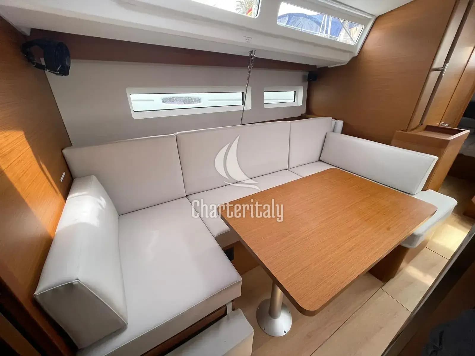 Sun Odyssey 440 - Alboran Amaretto - 31