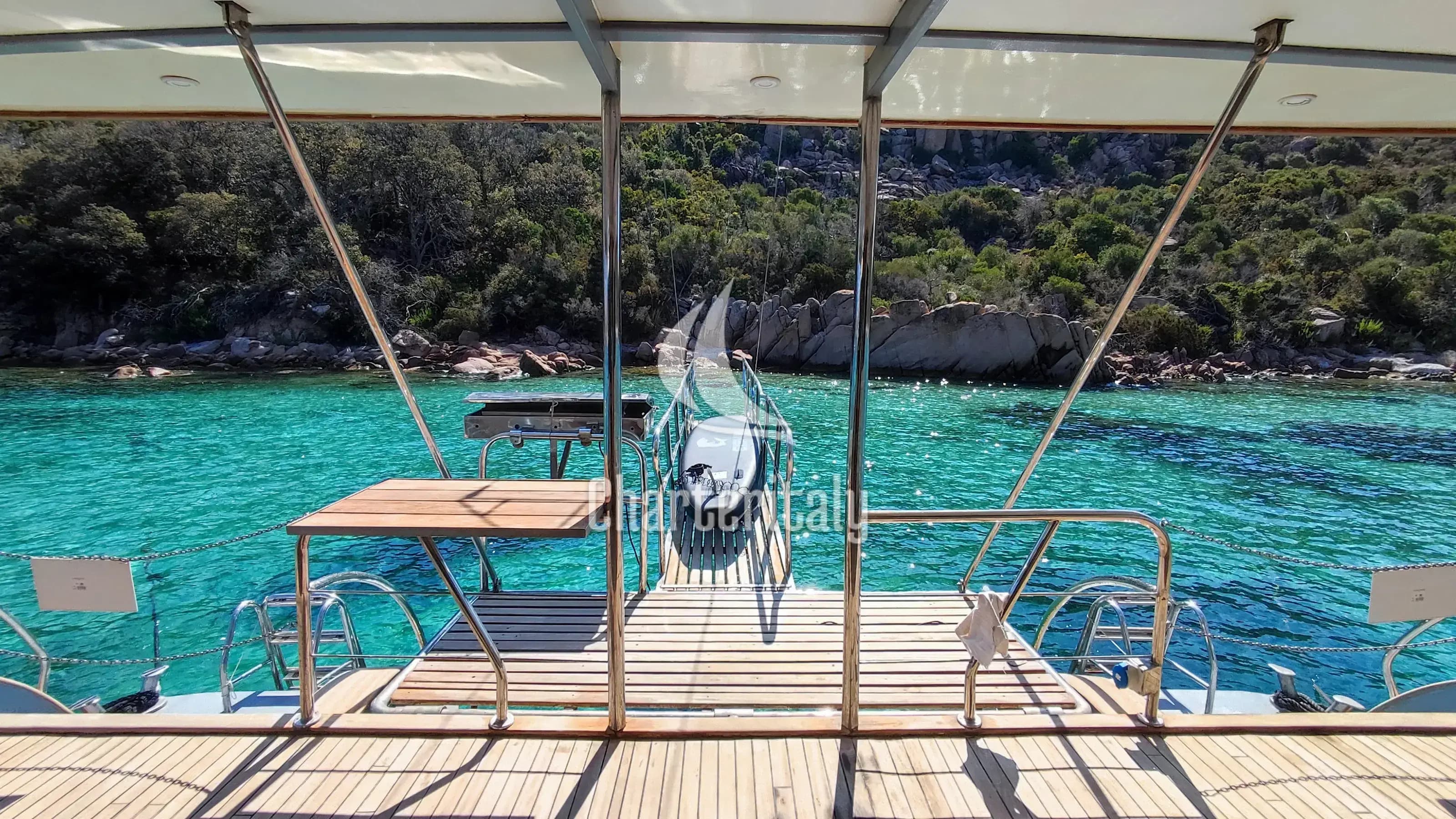 Catamaran - Gold Wind - 14
