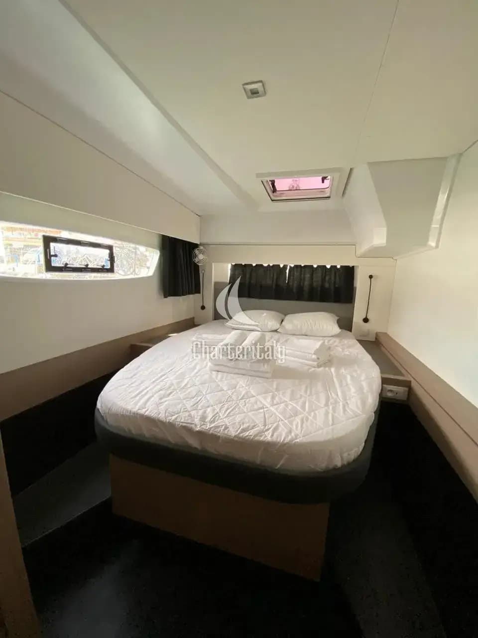Fountaine Pajot Astrea 42 - 4 + 2 cab. - Ooga Chaka - 11