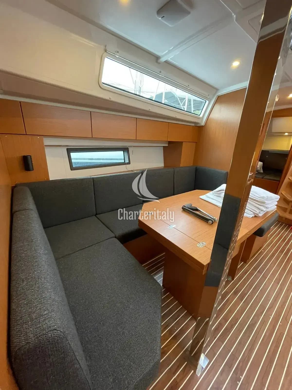 Bavaria C42 - Bavaria C42 - 3