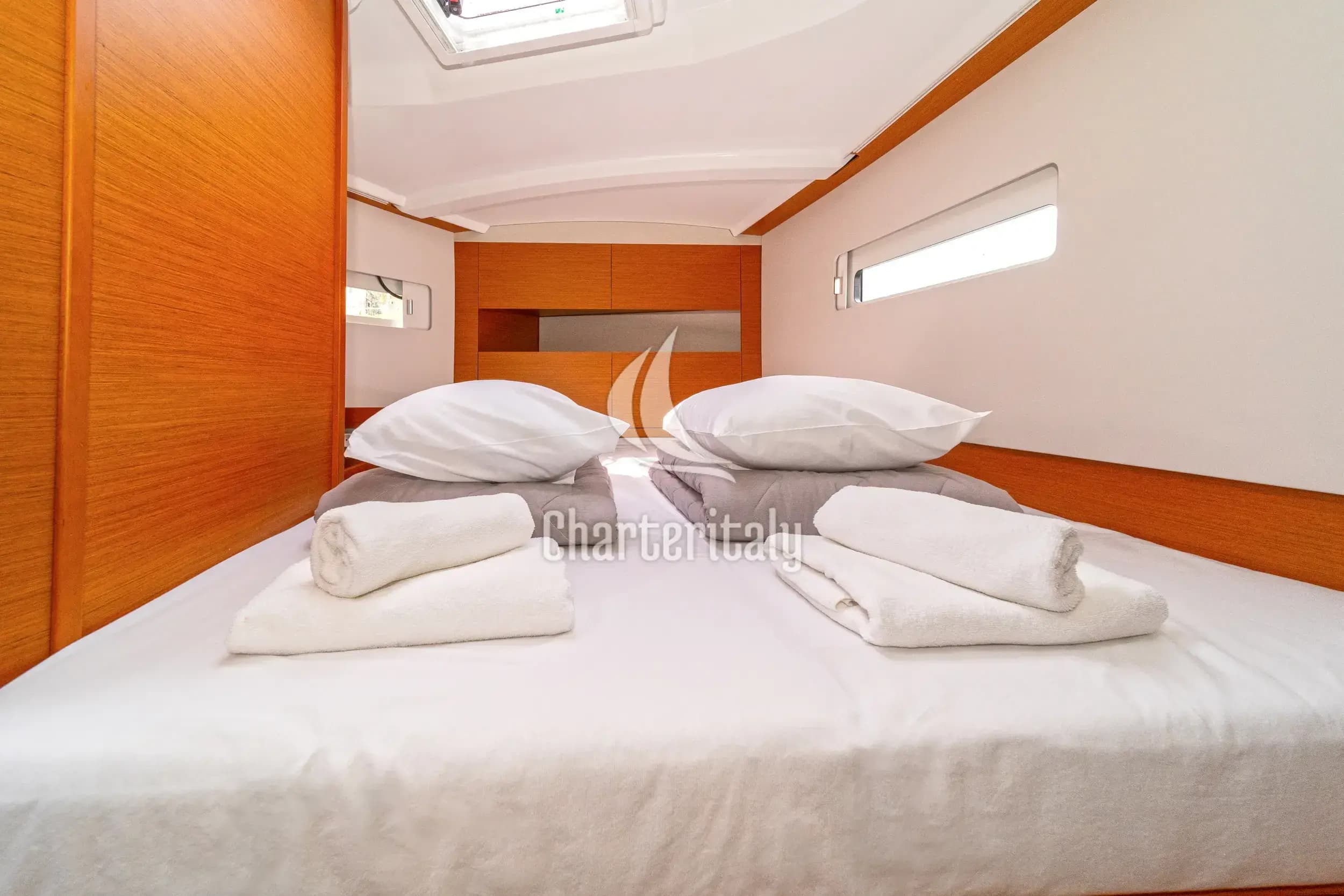 Sun Odyssey 410 - First Date - 12
