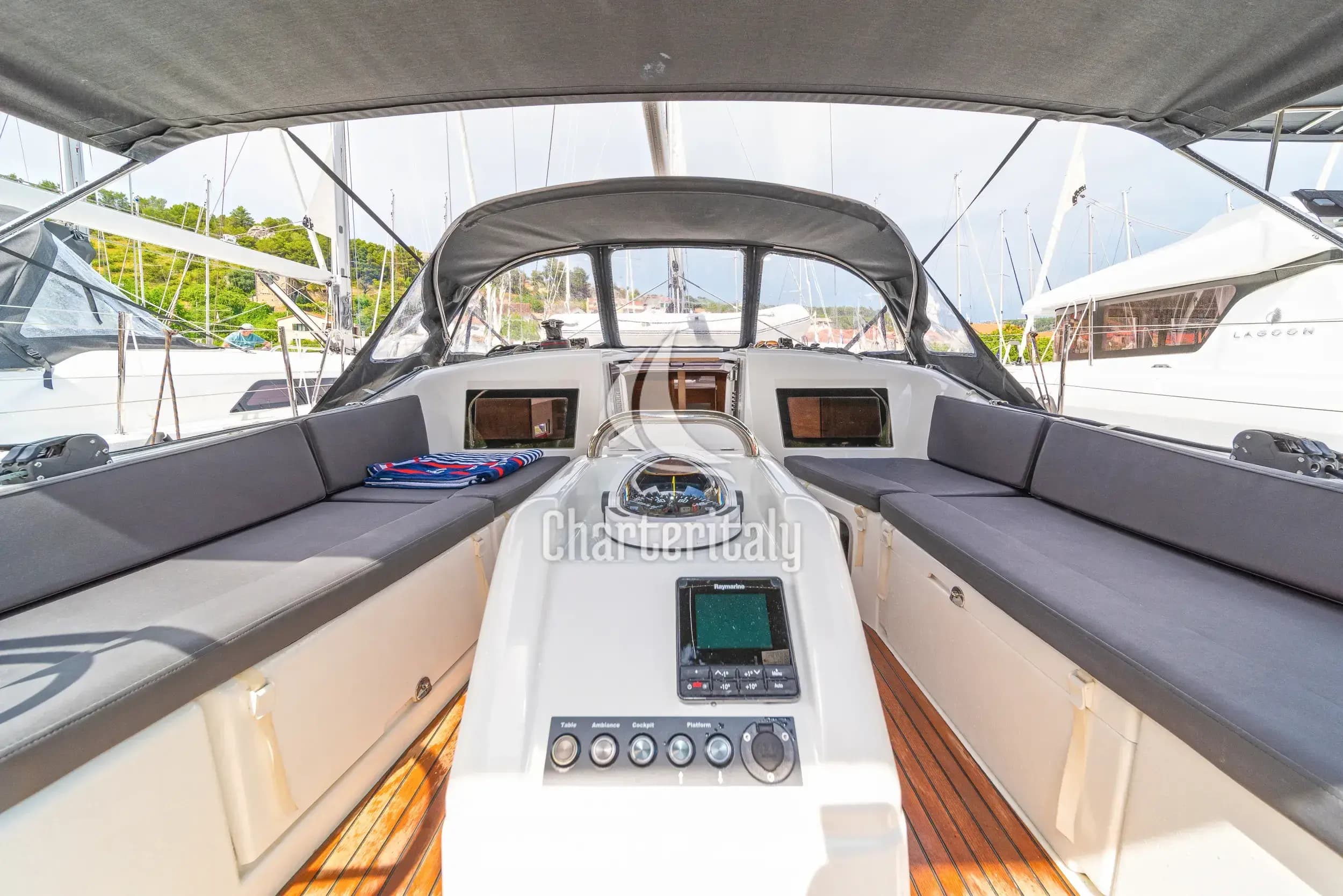 Sun Odyssey 410 - First Date - 13