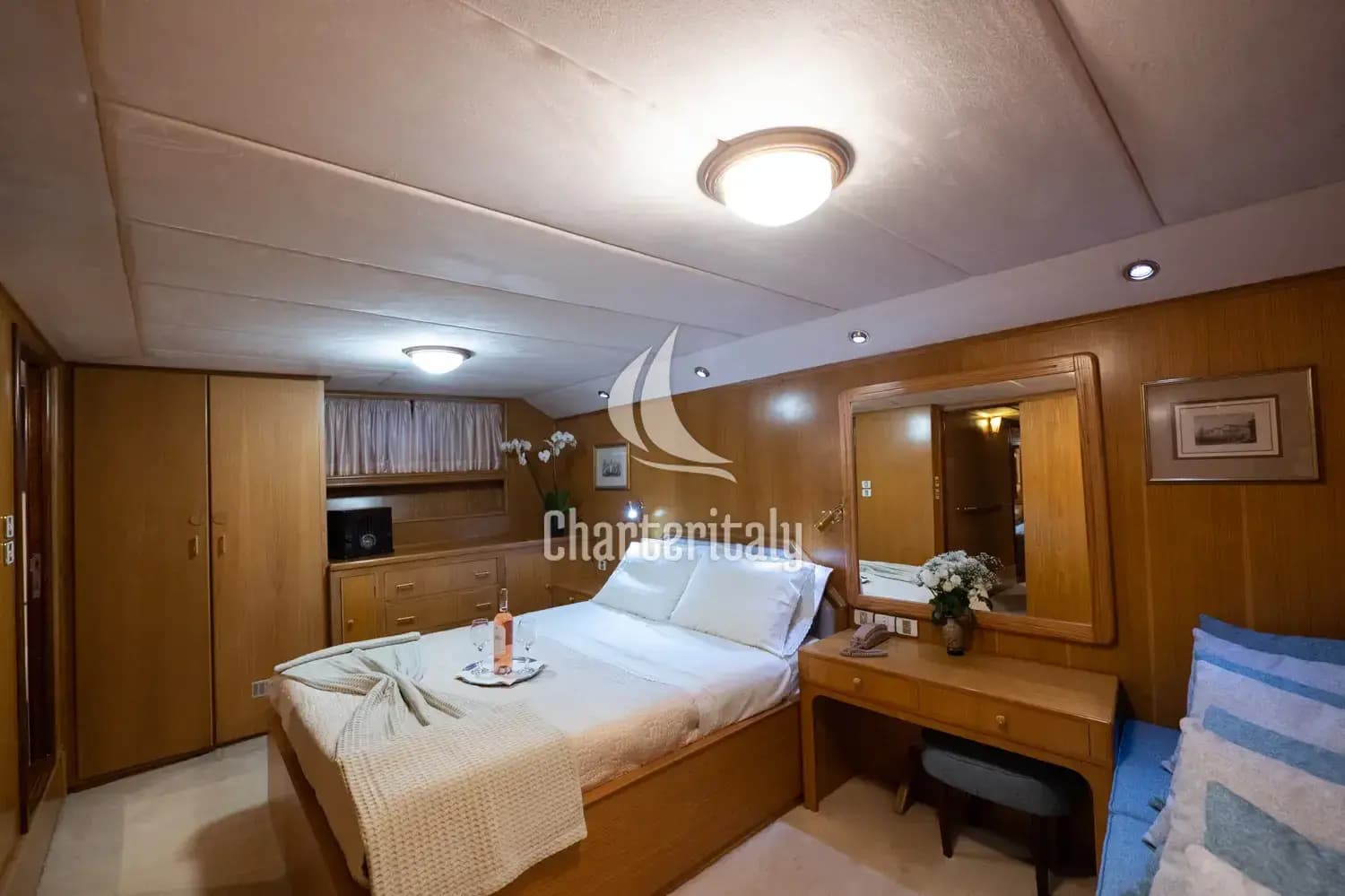 Perama Shipyards 102 - Elena - 26