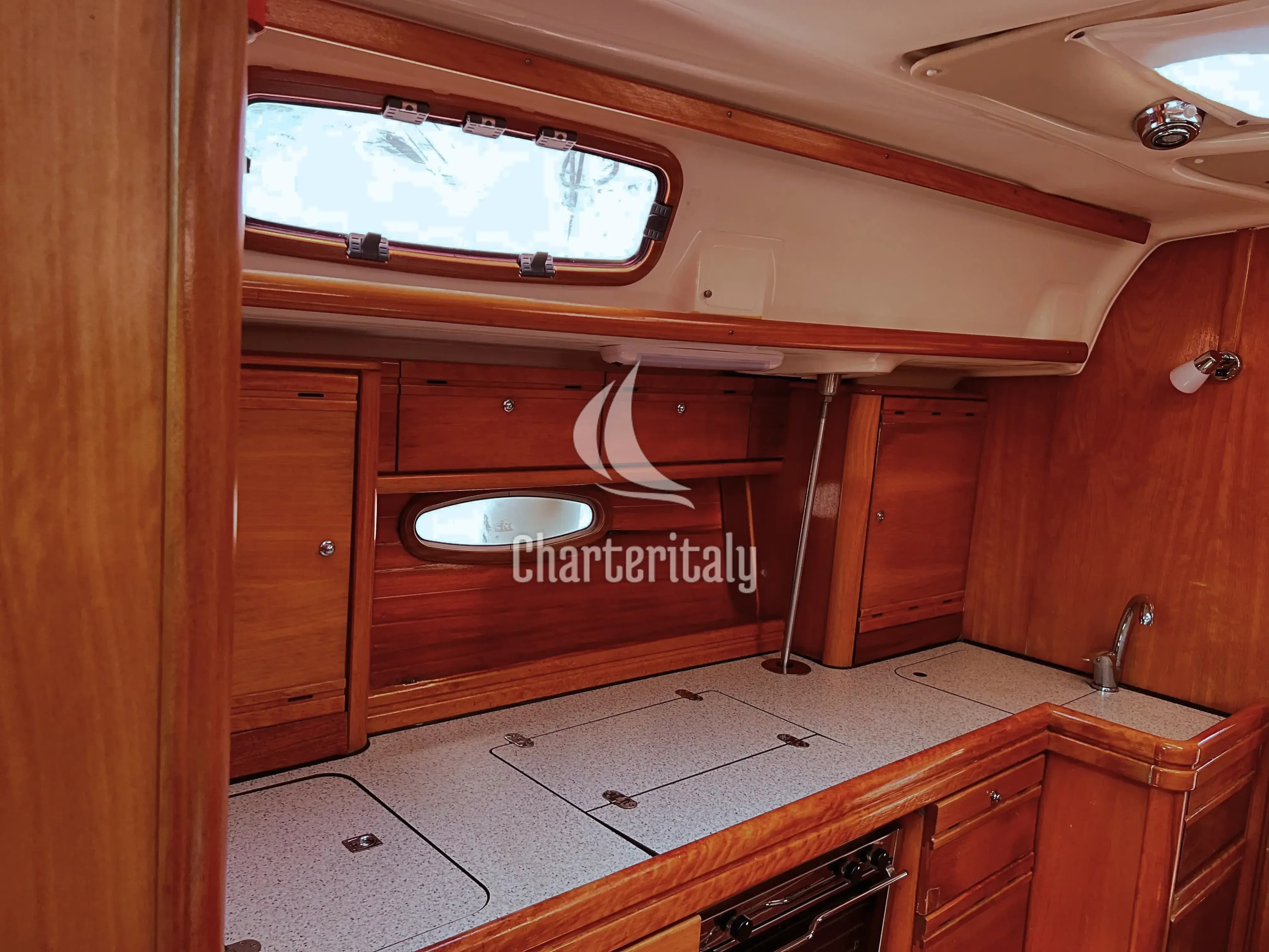 Bavaria C38 - IONA - 9