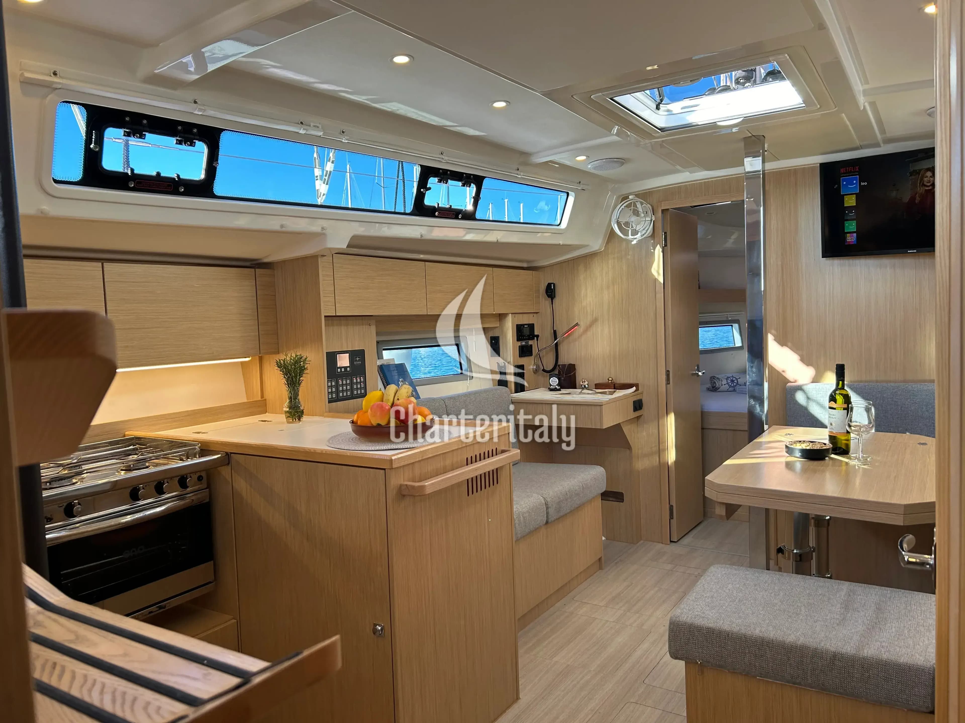 Bavaria C38 - Asterix - 5