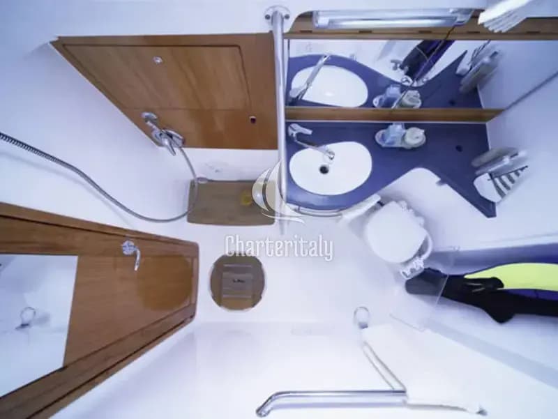 Bavaria 38 Cruiser - Bavaria 38 Cruiser - 3
