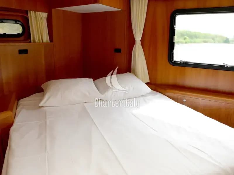 Pacific Allure 155 - Royal - 24