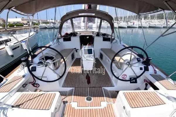 Sun Odyssey 449 - Blue Moon - 4
