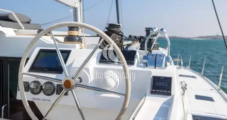 Fountaine Pajot Aura 51 SMART ELECTRIC - 6 + 2 cab. - TIKI - 6
