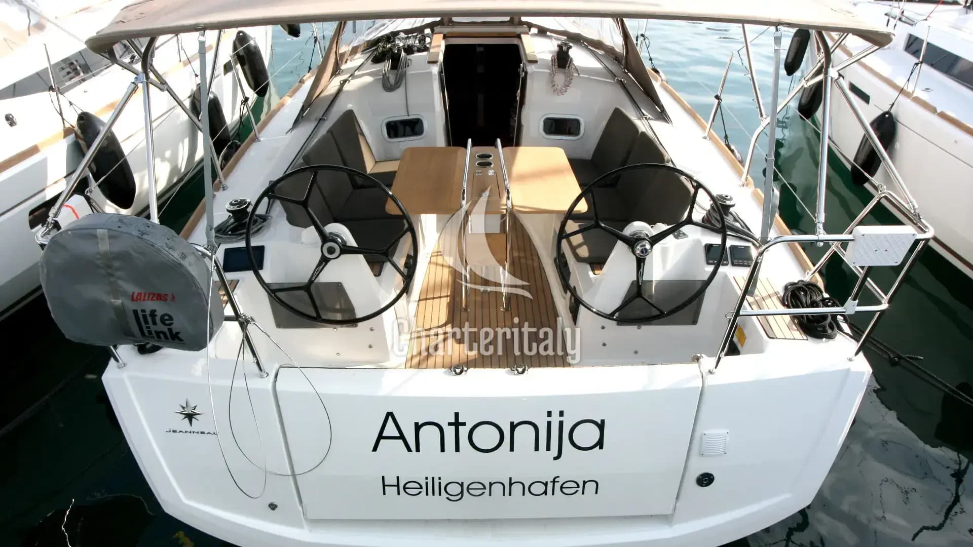 Sun Odyssey 349 - 2 cab. - Antonija - 1