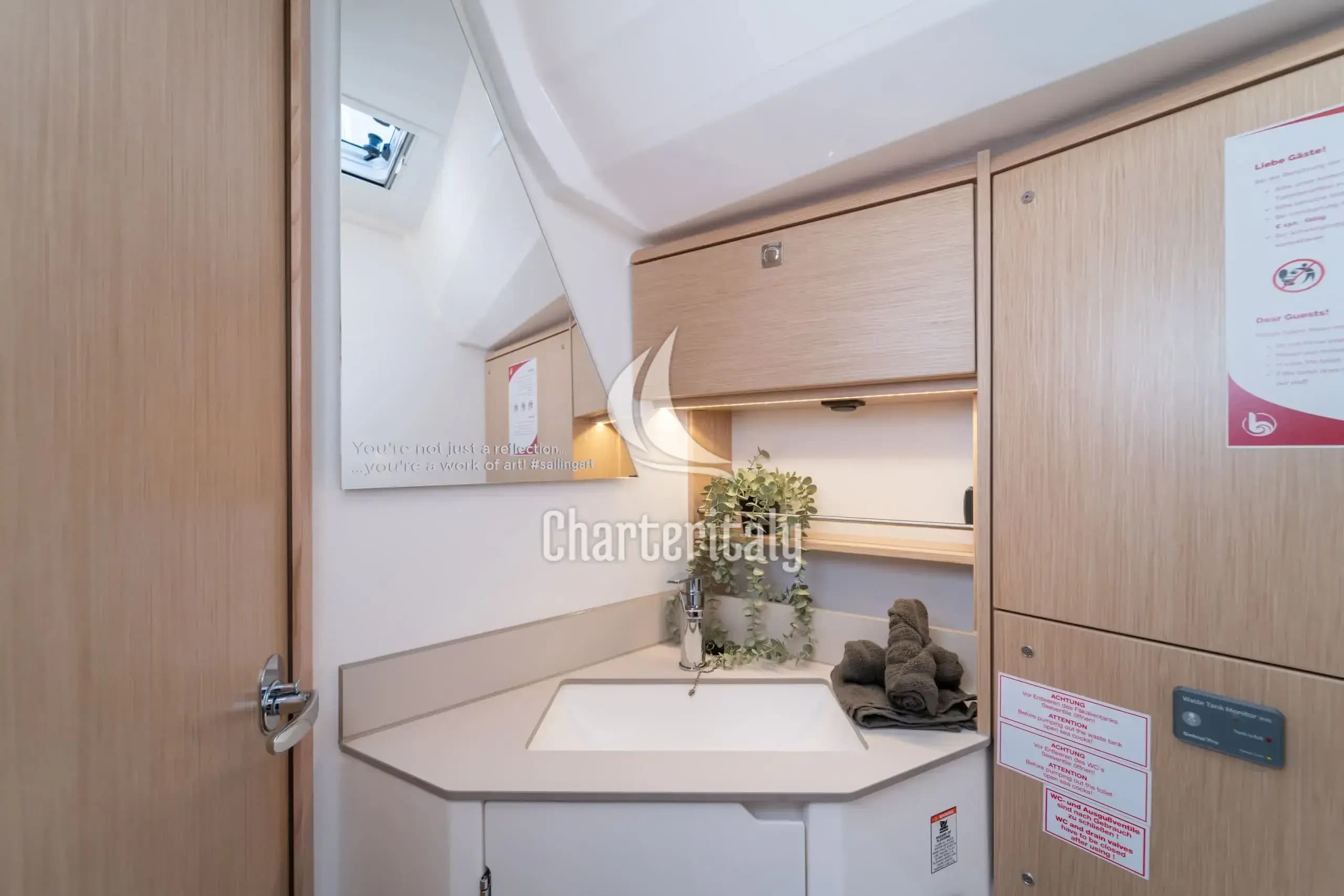 Bavaria C46 - 4 cab. - Art N - 21