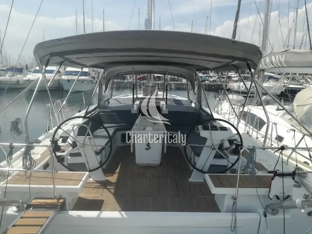 Oceanis 51.1 - Aeolian Muse - 3