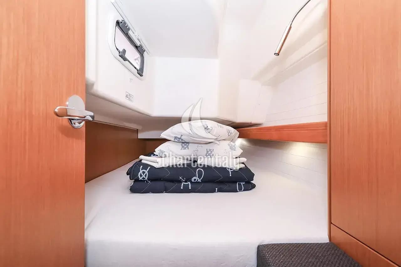 Bavaria Cruiser 34 - Deneb - 23