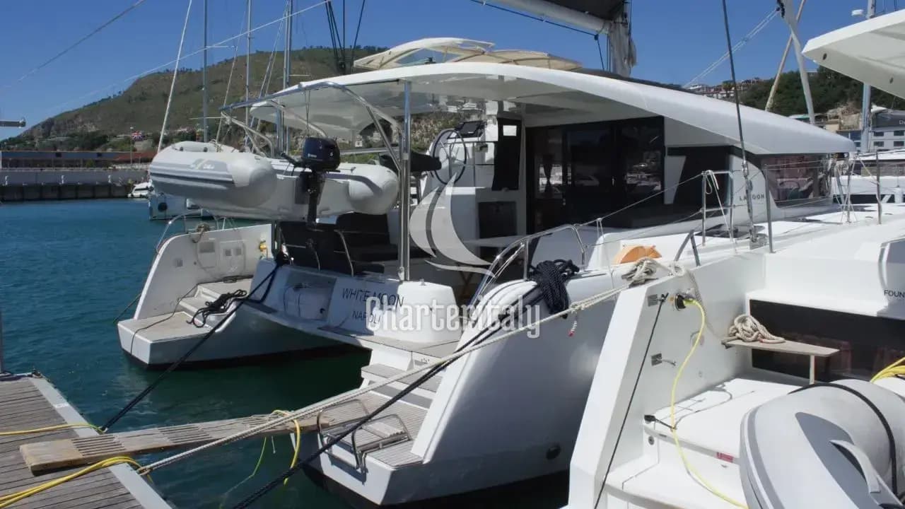 Lagoon 42 - 4 + 2 cab. - WHITE MOON - 3