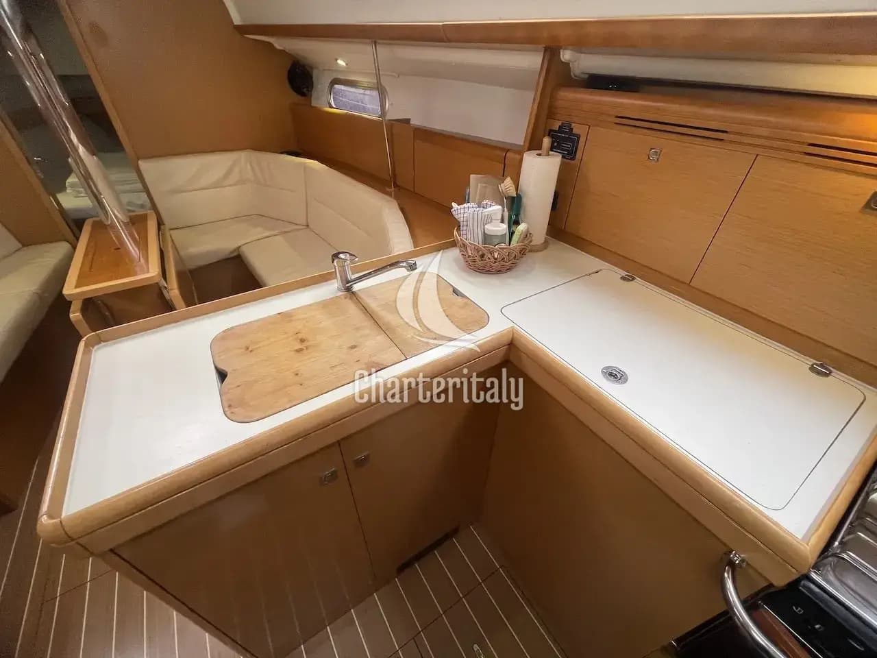 Sun Odyssey 36i - Agatha - 14