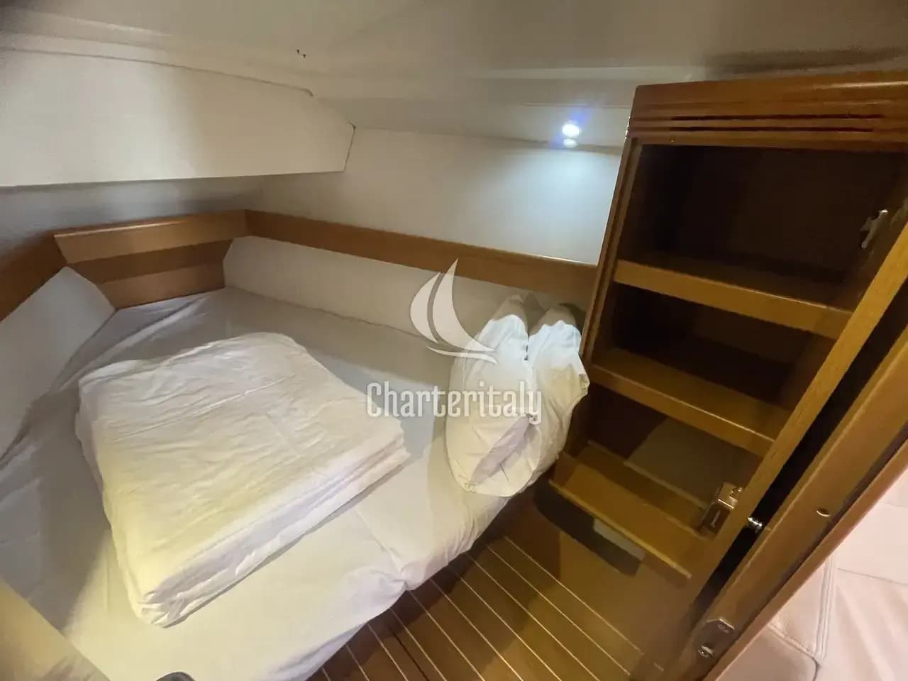 Sun Odyssey 36i - Agatha - 23