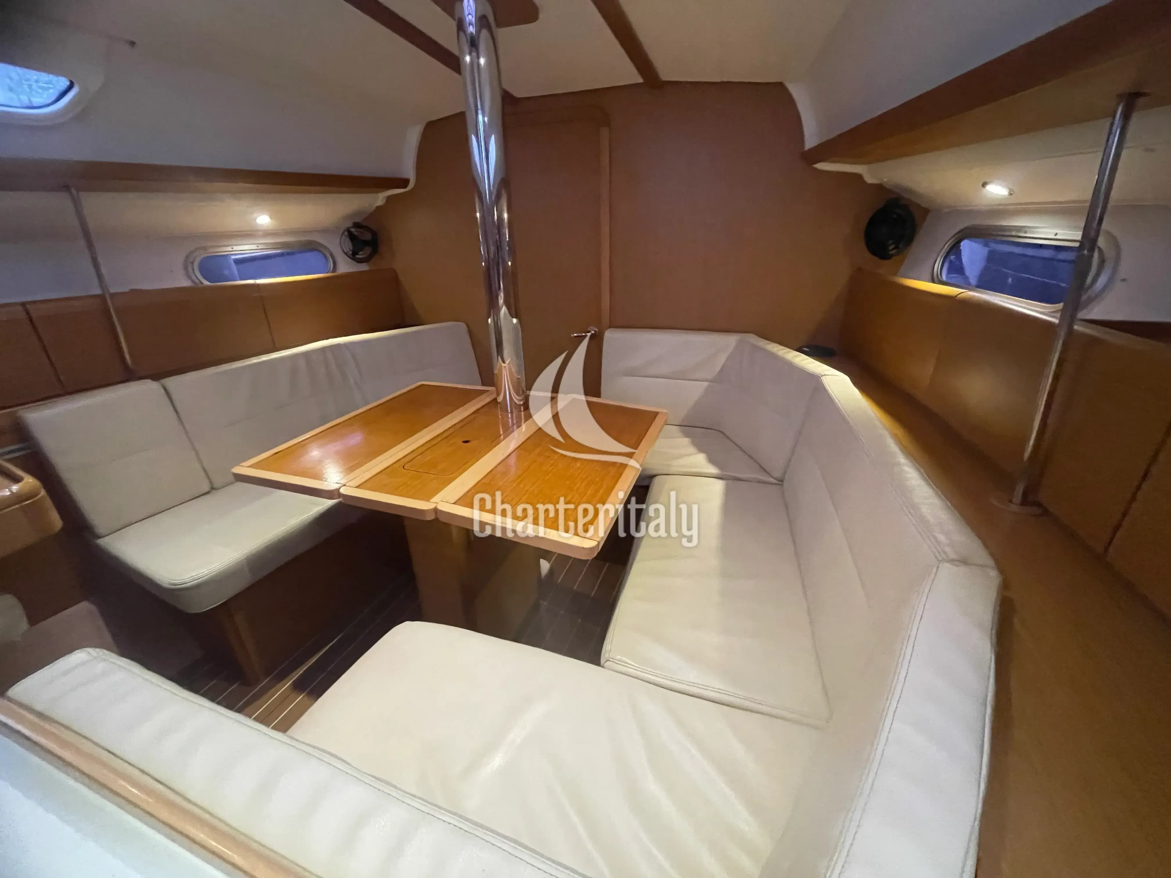 Sun Odyssey 36i - Agatha - 40