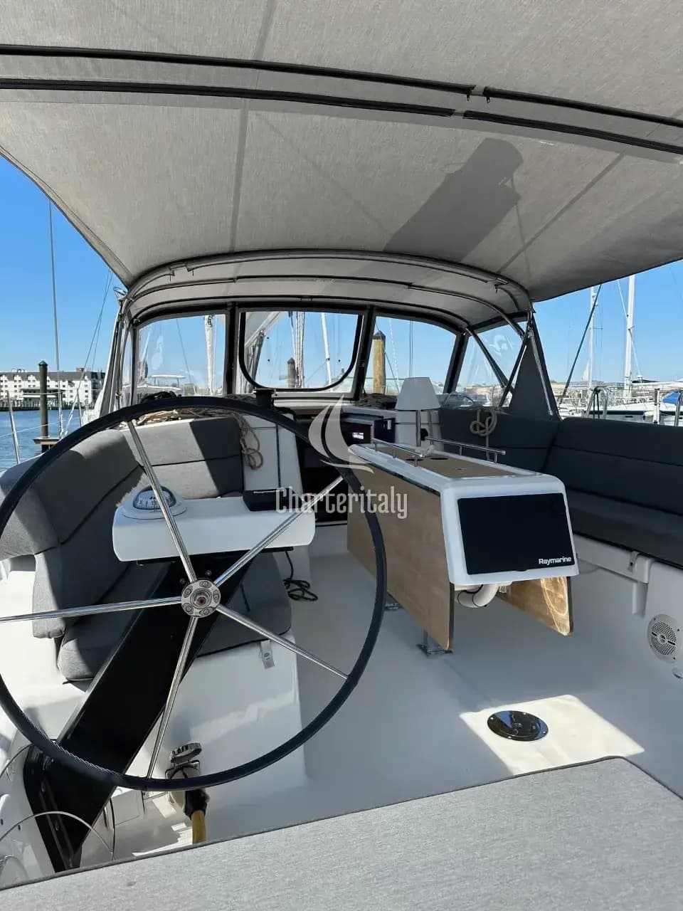 Dufour 430 - 3 cab. - Opportune Moment - 5