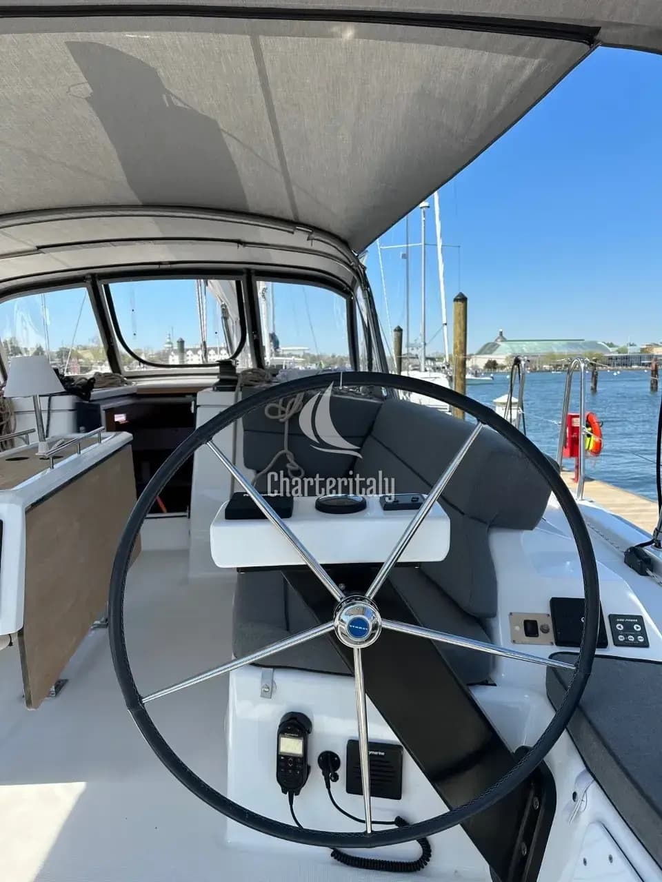 Dufour 430 - 3 cab. - Opportune Moment - 4