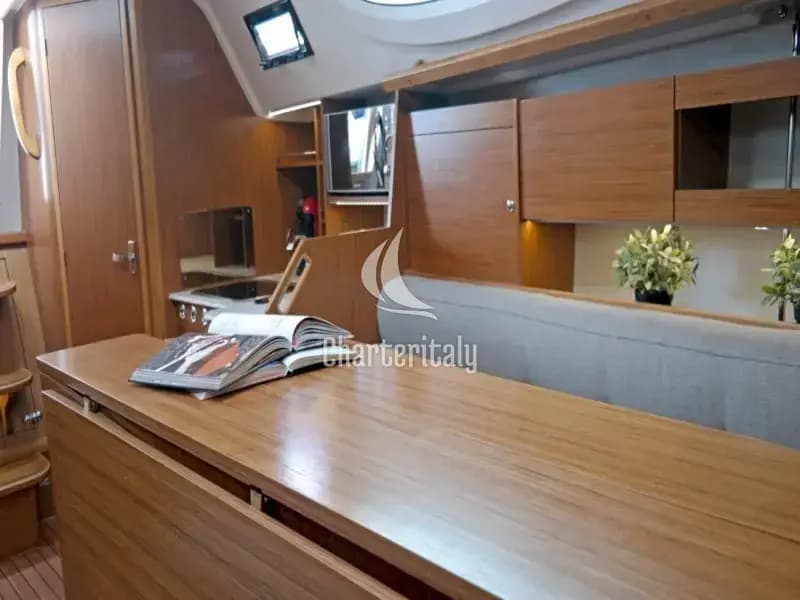 Maxus 33.1 RS Prestige - Santorini - 16