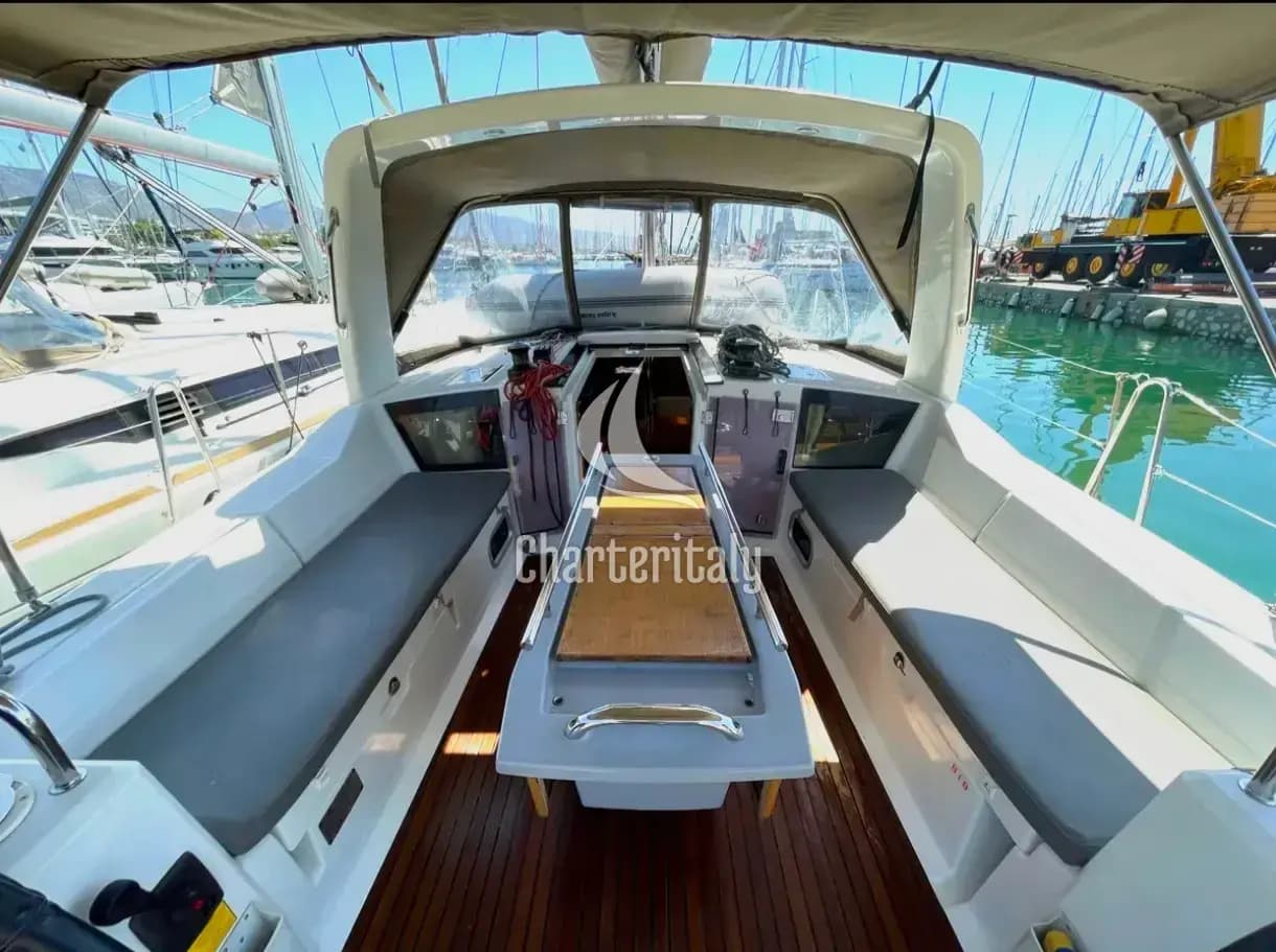 Oceanis 41.1 - Black Lion - 7